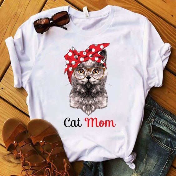 Cat Mom T-Shirt EM3D